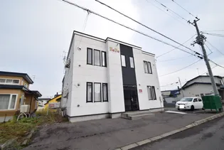 BEBE【1階】の外観