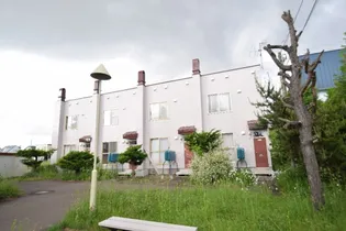 タウンハウス末広B【1階】の外観