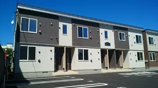 アンウィンド【1階】の外観