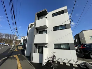 カームヒルズ【2階】の外観