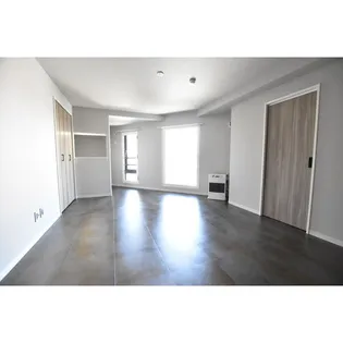 PREMIERーIST N.43(プレミアイスト エヌドット43【2階】の居間