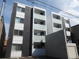 モルティーニ宮の森の画像