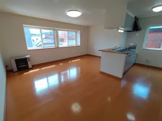 ウエルス西野【301号室】の居間