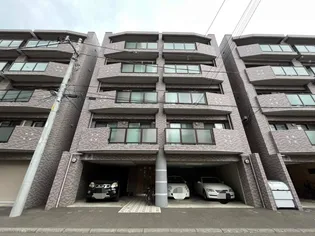 カサール・ガルシア【0201号室】の外観