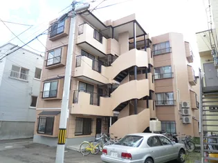 ガーデンヒルズ32【1階】の外観