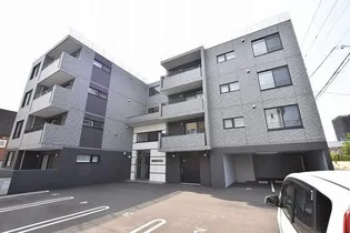 サンアイローヤル19【3階】の外観