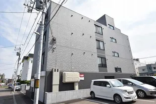 サンアイローヤル19【3階】の外観