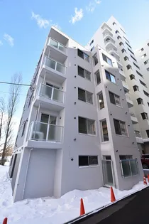 ラフィーネ中島公園PREMIUMの画像