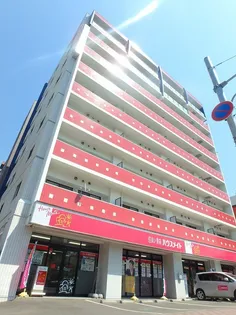 赤いマンション北大前の画像