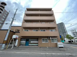 レイソル西町【4階】の外観