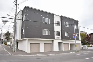 プレシャス27番館【3階】の外観