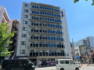 COM’S RESIDENCE 鳥居前【2階】の外観
