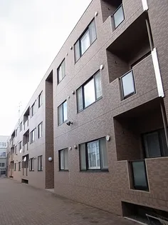 ラルゴ・レジデンス【2階】の外観