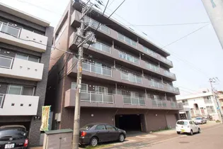 フロムコート【2階】の外観