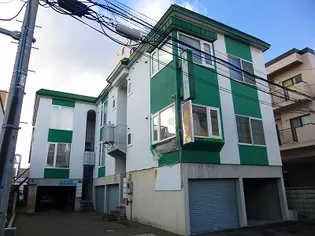 アルファワカヤマの画像