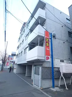 アルバミュウ【4階】の外観