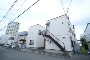 札美マンション【2階】の外観