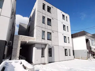 DUE CASA COMODO【3階】の外観