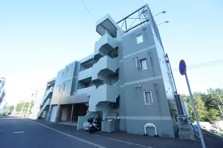 ニュープログレスビルの画像