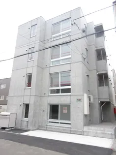 SALVATORE NANGO【3階】の外観