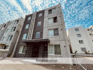 ルラーシェ中の島の画像