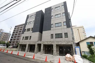 ピオネロ月寒【3階】の外観