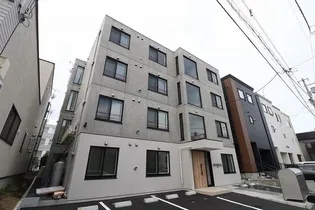 シティレジデンス福住【1階】の外観