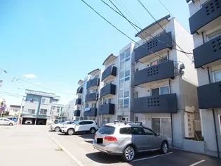 ROYAL COURT IIの画像