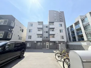 ル・ファール大通【2階】の外観