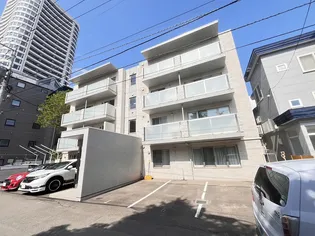 I XIII表参道の画像