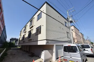 ラピスラズリ【2階】の外観