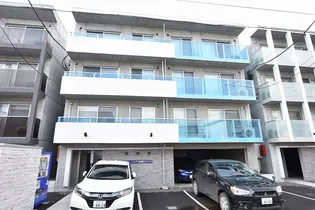 ルイズ24軒【3階】の外観