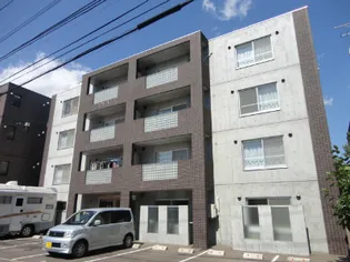 リヴェール元町【1階】の外観