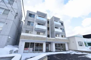 ROYAL TERRACE HASSAMU(ロイヤルテラス発寒)【4階】の外観