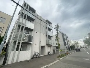 ラ・アクシアⅤ【3階】の外観