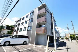 アルファ山の手南【1階】の外観