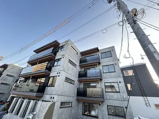 ZIZI QUATREの画像