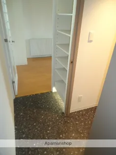 カマール6−6【9階】の玄関