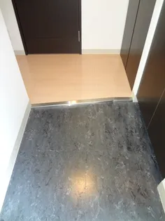 UURコート札幌北三条【3階】の玄関