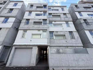 ステラ美術館通【3階】の外観