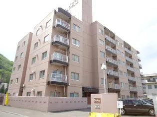 ドミ円山【111号室】の外観