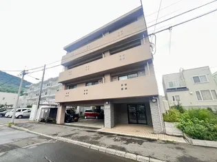 ラグジュカムズ【205号室】の外観