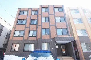 ル・コンフォール【4階】の外観