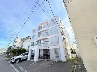 ノヴァ宮の森の画像