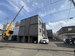 メゾンドゥーズ【1階】の外観