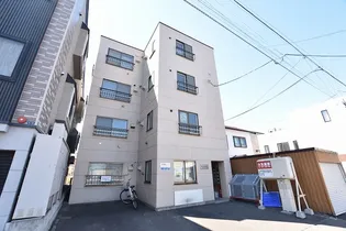 サンハイム【3階】の外観