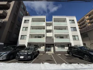 コモゾーナ円山【2階】の外観