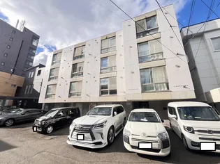 YーFLAT【2階】の外観