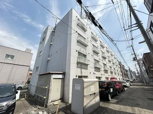 ロイヤルパーク8・12【3階】の外観