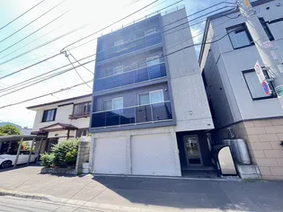 LA LIBERTE'の画像